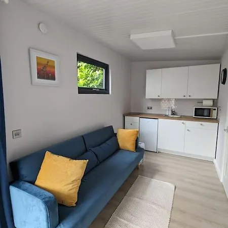 Moira Garden Tiny Home Exterior foto